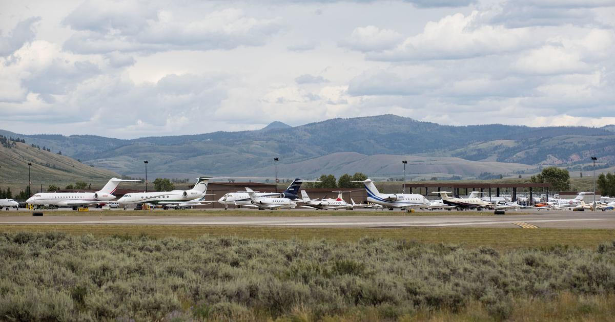 Grand Teton park gets no share of private jet revenue