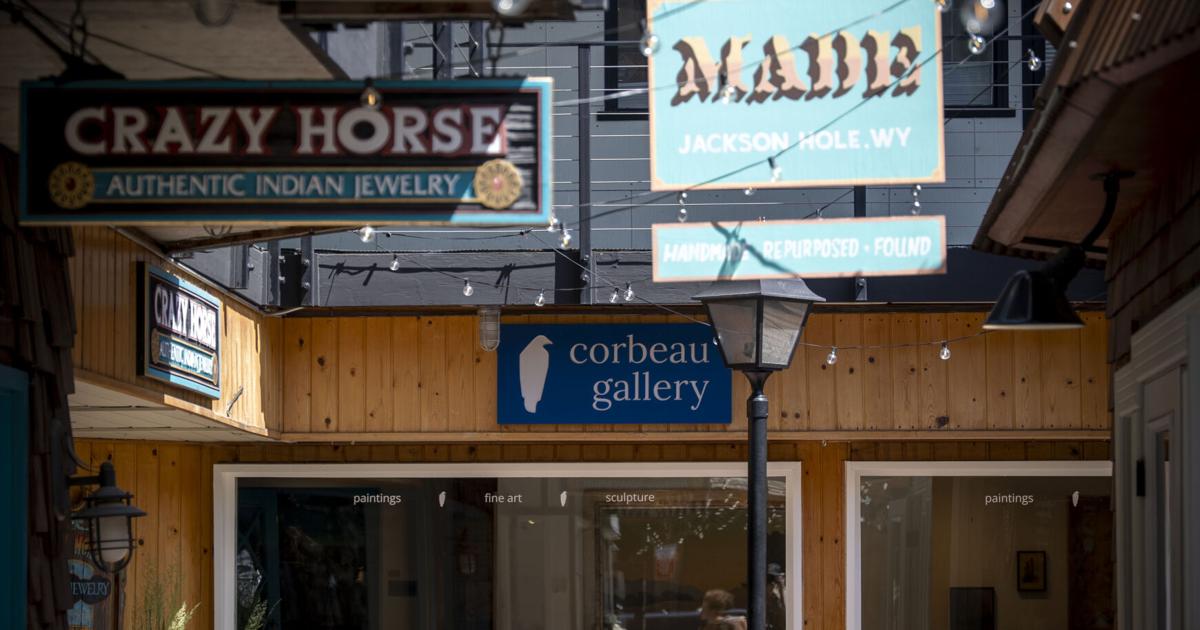 Corbeau Gallery opens its doors in Gaslight Alley