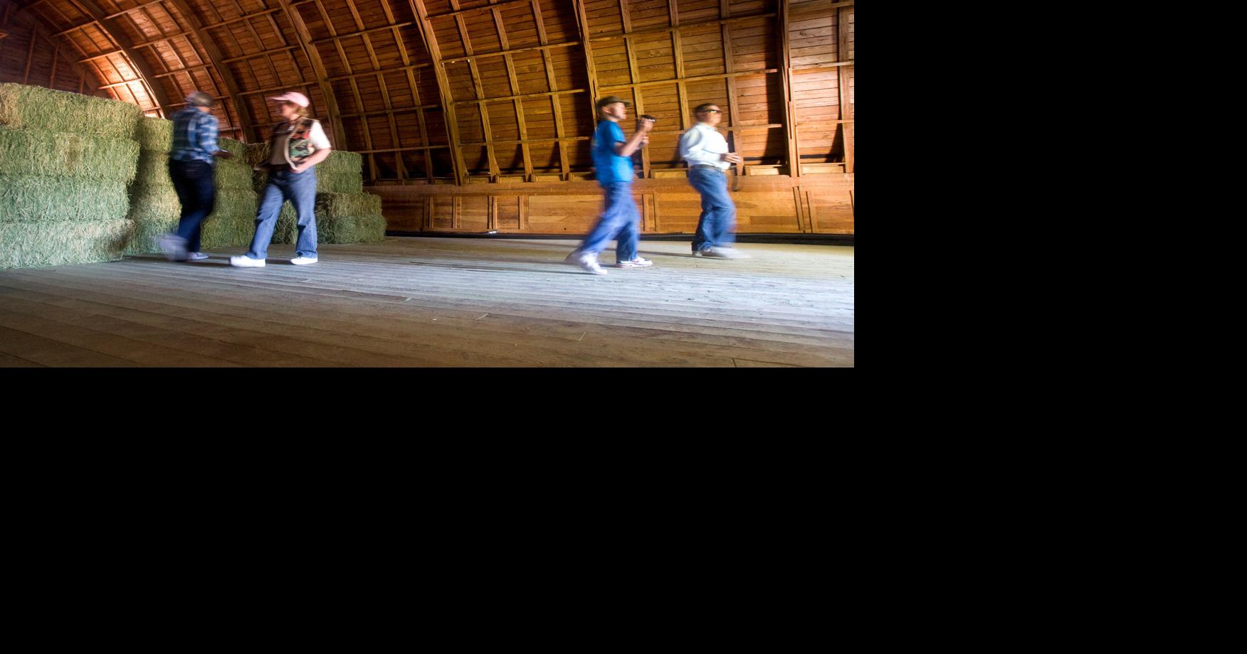 Tours provide peek at the ranching life | Arts | jhnewsandguide.com