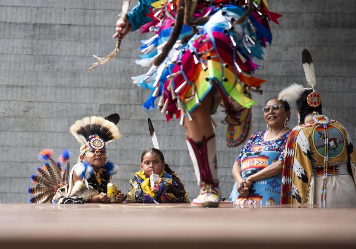 Nukah’whups dancers