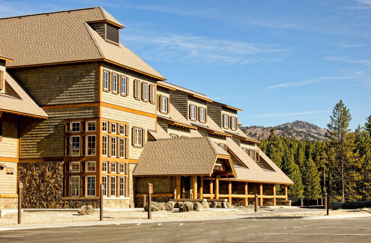 Yellowstone lodging, gift shop and dining provider to require face