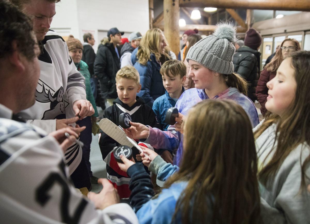 Moose vs. Boulder hockey