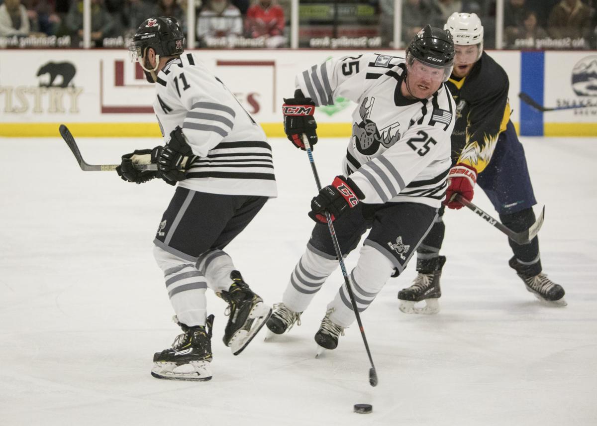 Moose vs. Boulder hockey