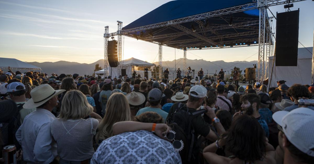 King has 14 shows for summer | Music | jhnewsandguide.com