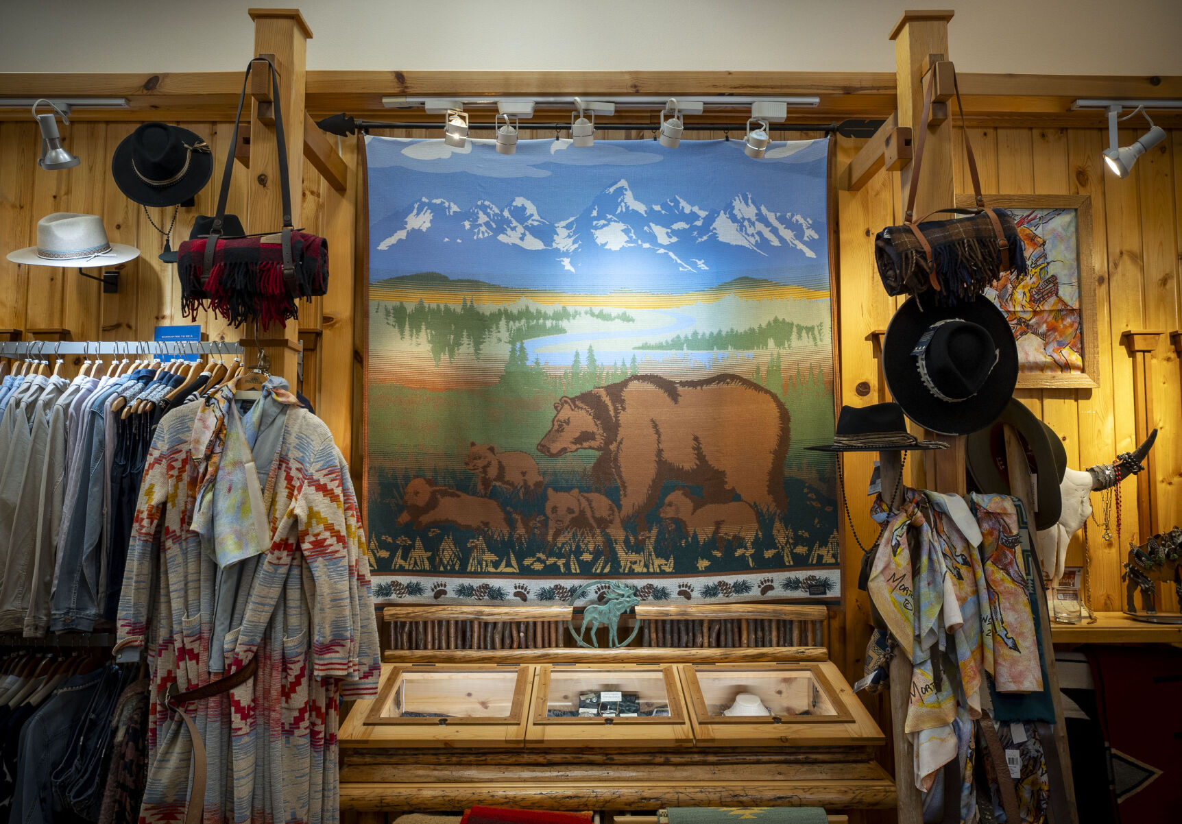 Pendleton to make special blanket honoring Grizzly 399