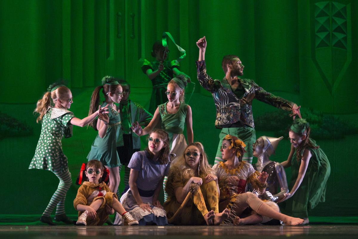 The Wizard Of Oz Rehearsal Stand Alone Jhnewsandguide