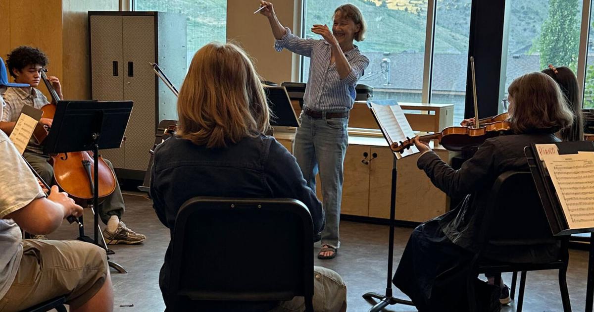 String Players Young string players take to Walk Hall | Music | jhnewsandguide.com