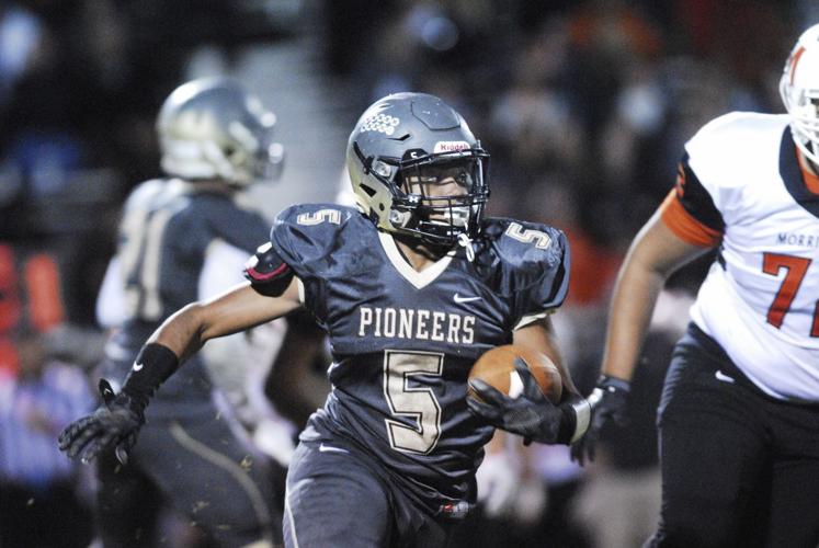David Crockett High School football game in pictures