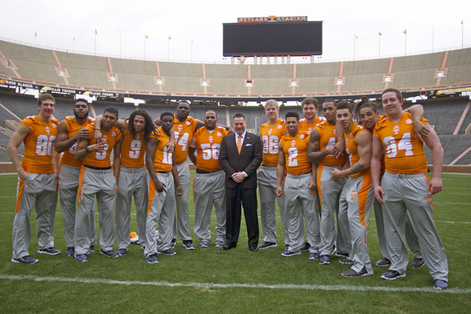 Tennessee Football: Former Vol Jalen Hurd Appears Interested in