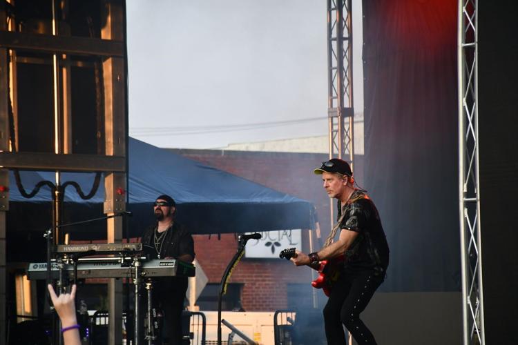 Night Ranger performs