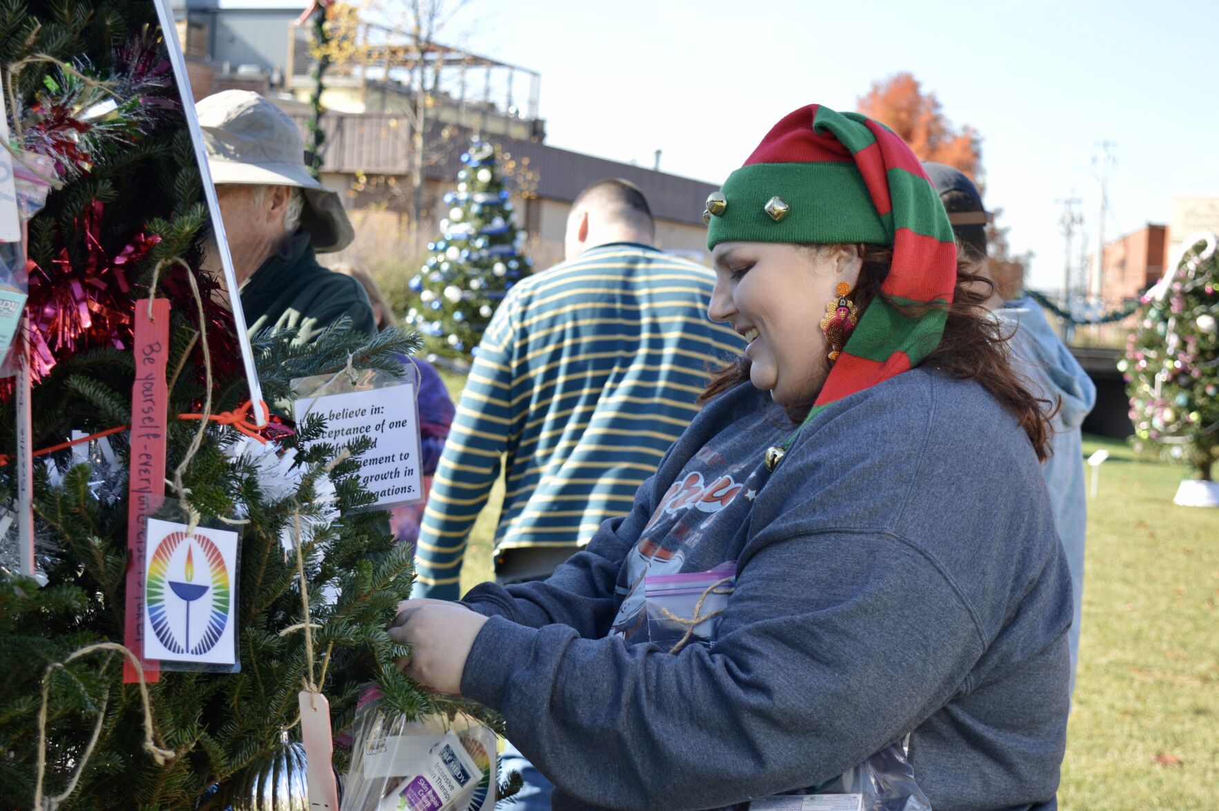 The Giving Tree Returns For Second Year Of Holiday Generosity Local   65651b3d0e4cc.image 