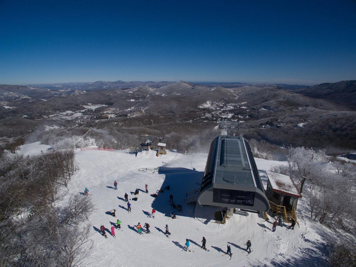 Lawsuit alleges Sugar Mountain liable for stranding son on lift