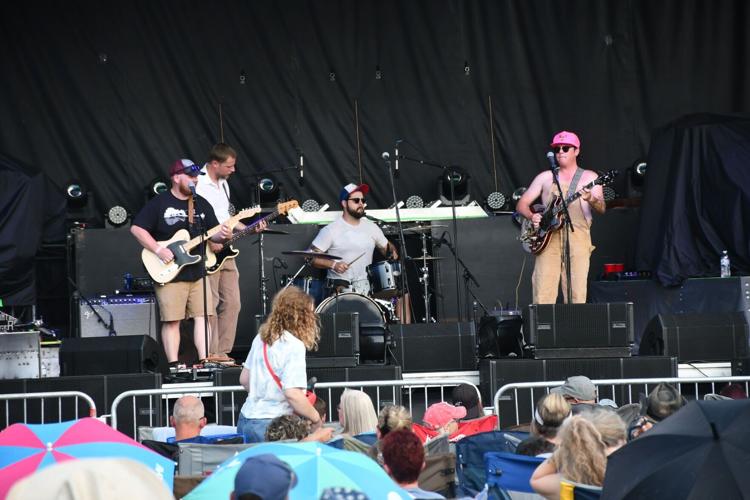 Donnie and the Dry Heavers