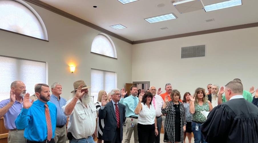 New Carter County government officials sworn in Local News New Carter County government officials sworn in Local News