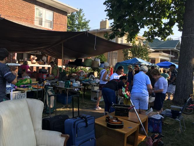 27th annual Tree Street yard sale draws hundreds of bargain hunters