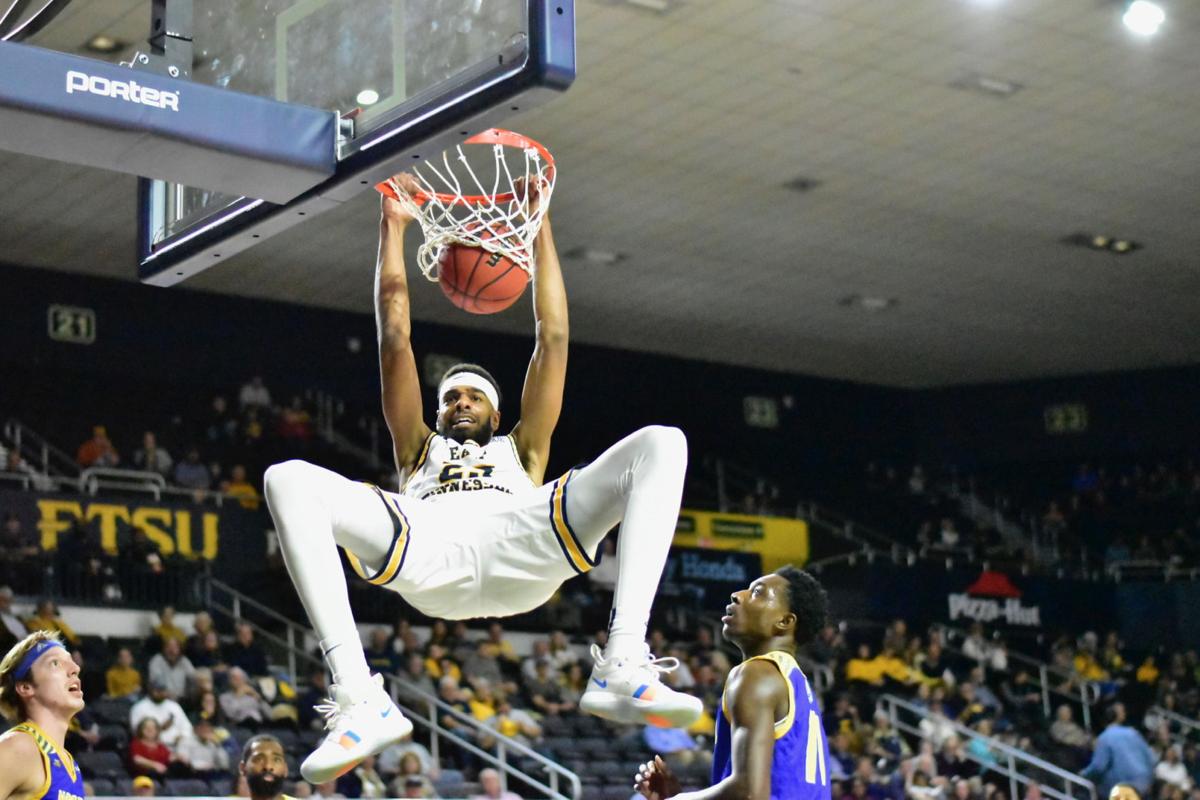 Photo Gallery Etsu Vs Mars Hill Basketball Johnsoncitypress Com