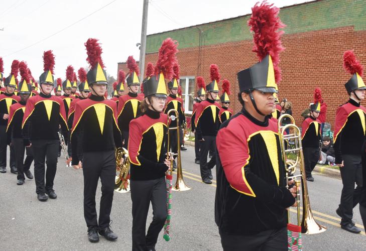 Christmas parade returns to downtown Johnson City Features