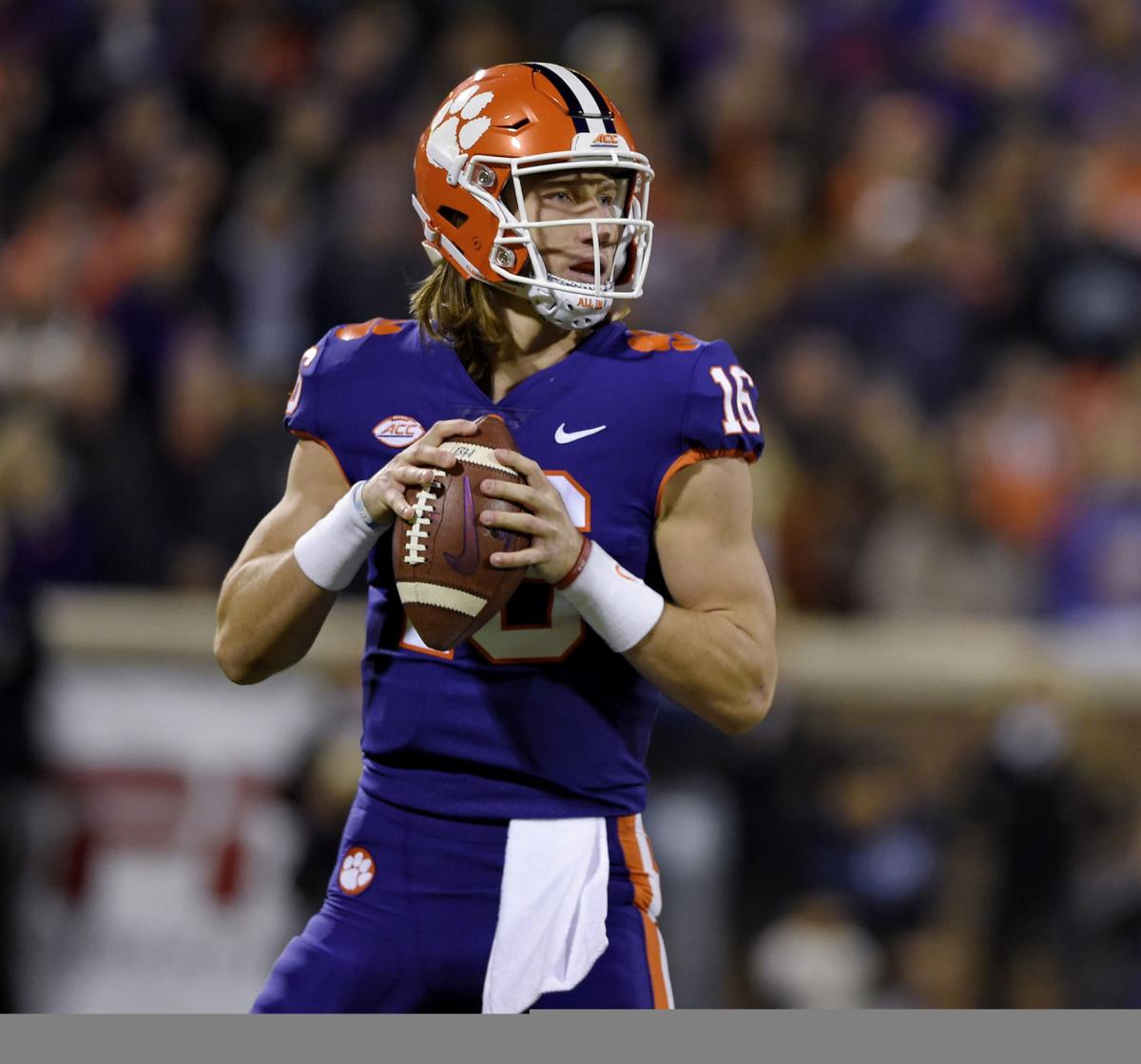 Freshman Sensation East Tennessee Native Lawrence Leads Clemson To Playoff Sports Johnsoncitypress Com