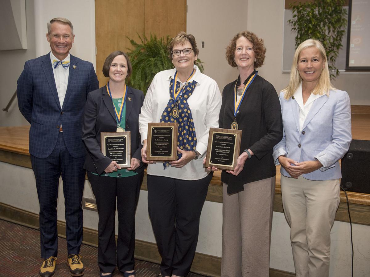 Etsu Presents 2018 Distinguished Faculty Awards News