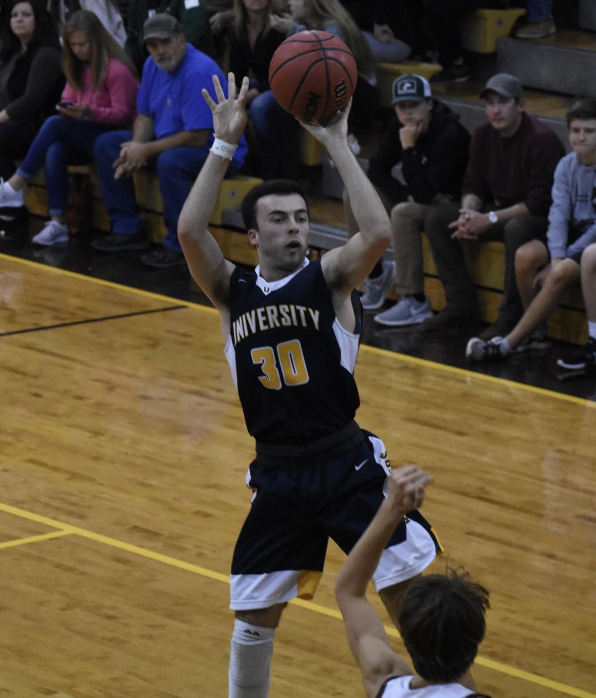 Boone Survives Crockett Rolls At Hardee S Classic Sports