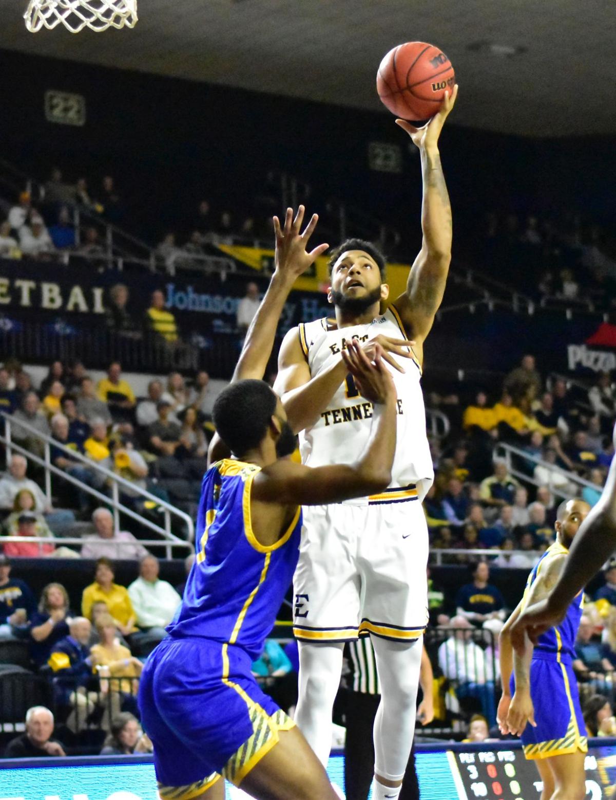 Photo Gallery Etsu Vs Mars Hill Basketball Johnsoncitypress Com