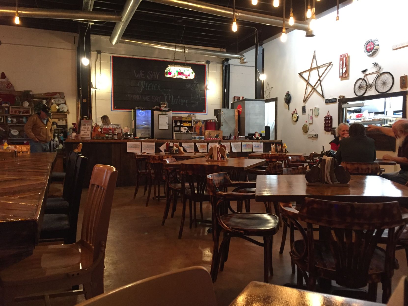 Aunt B’s American Kitchen: New Owner, Plus New Staff, Plus New Menu ...