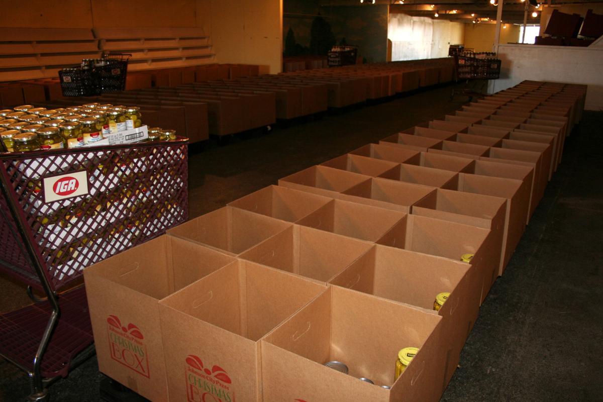 Christmas Food Box 2022 Johnsoncity Tn Christmas Box Food Set To Roll For Families And Seniors In Need | Local  News | Johnsoncitypress.com