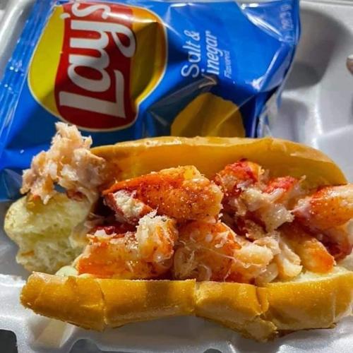 Watch now What's cooking Lobster Dogs Food Truck of Tennessee Food