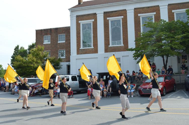 Parade brings festive, patriotic spirit to downtown Jonesborough