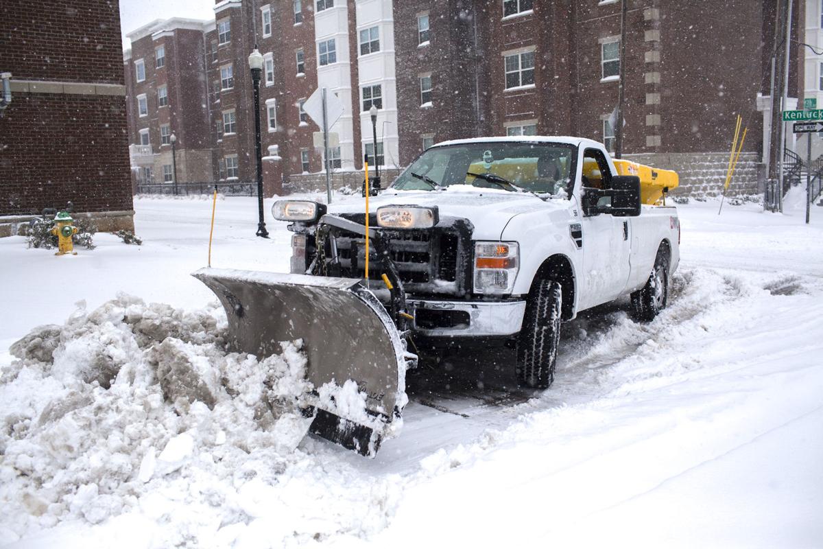 The Latest Man Dies Shoveling Snow 10 Total Dead In Storm News