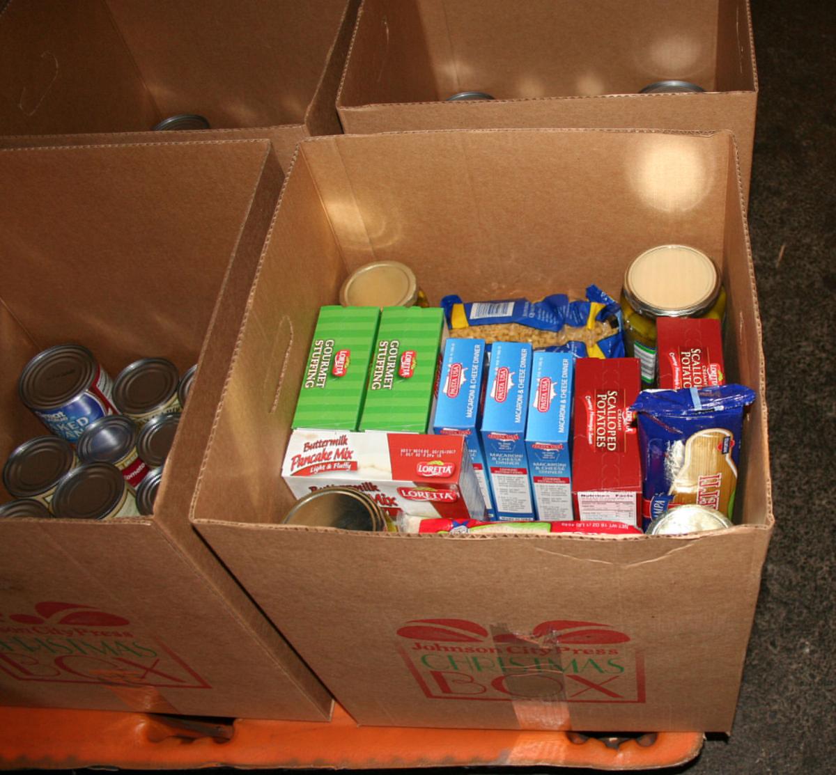 Christmas Food Box 2022 Johnsoncity Tn Christmas Box Food Set To Roll For Families And Seniors In Need | Local  News | Johnsoncitypress.com