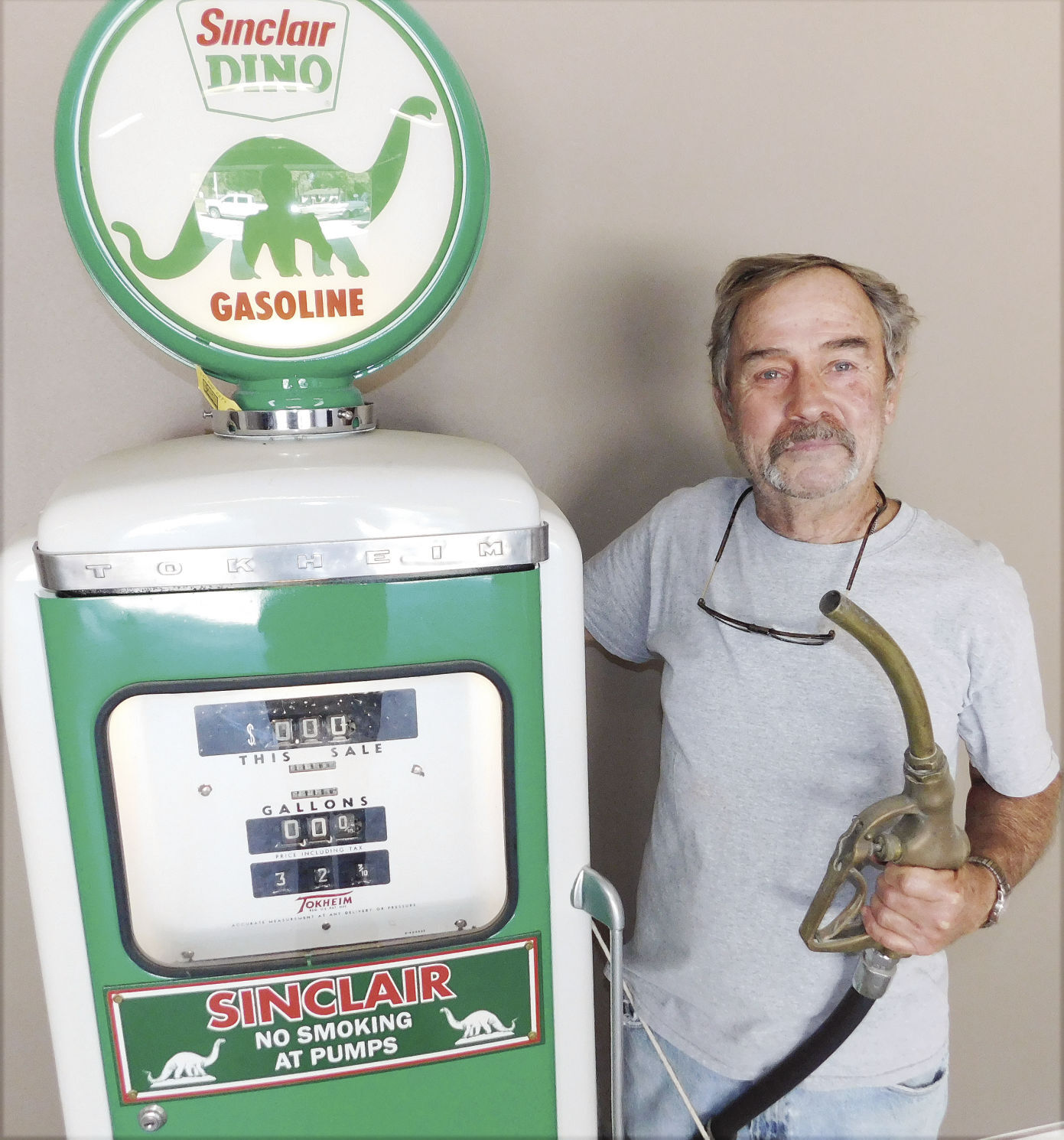 Vintage sinclair clearance gas pump