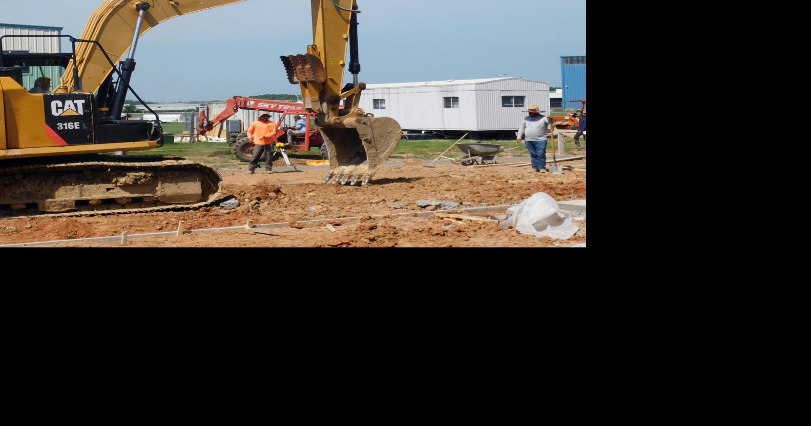 Airport receives additional grant