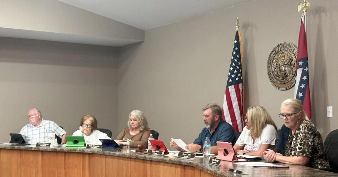 Hoxie council goes through busy agenda