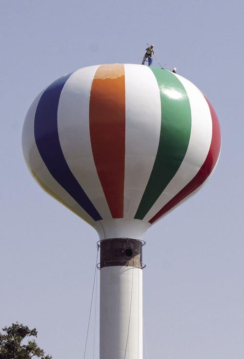 Water tower gets facelift