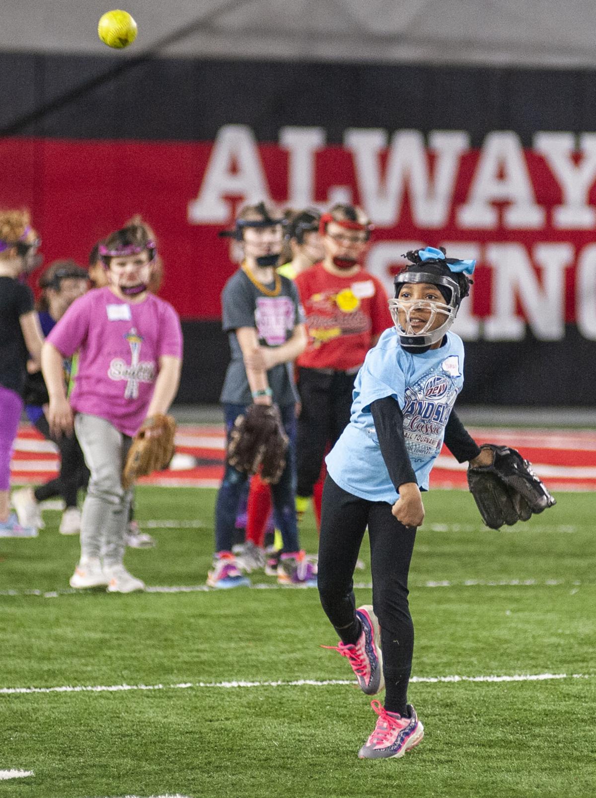 200208_JS_Softball Skills_QW02.jpg