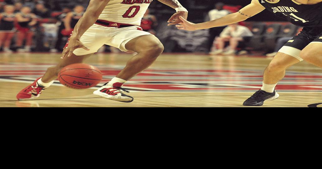 Red Wolves take on Eagles, Roos Sports