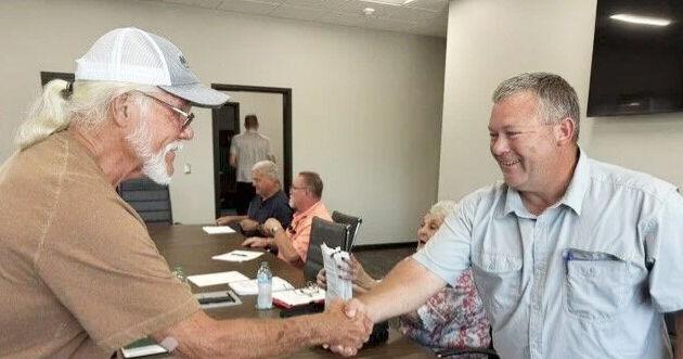Tires draw interest of landfill board
