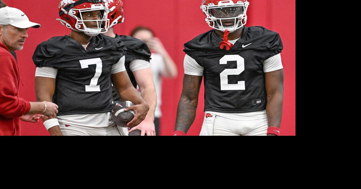 QB battle continues for Razorbacks