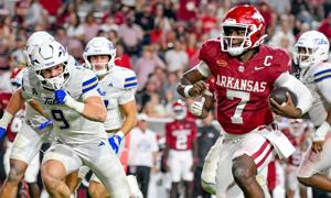 Jackson leads Arkansas to rout of Tulsa