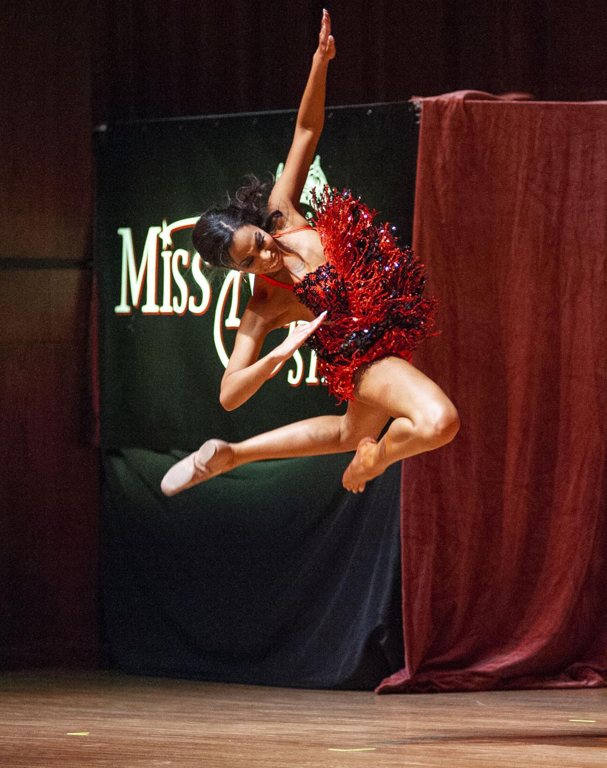 200204_JS_Miss A-State_QW01.jpg