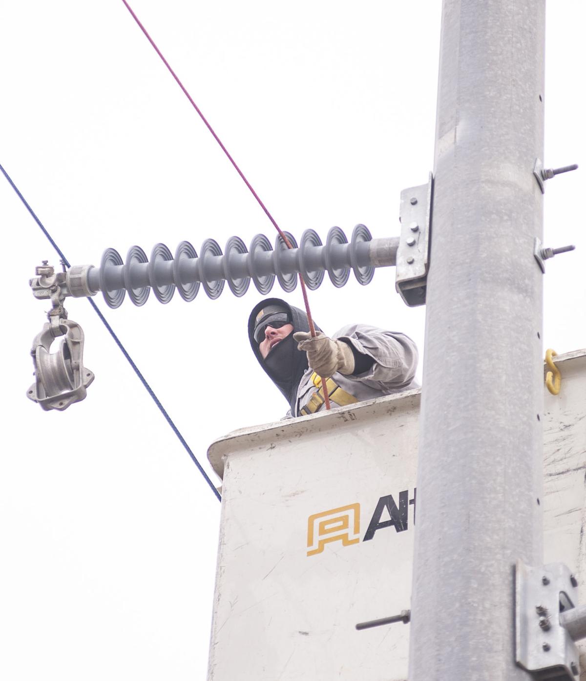 200226_JS_CWL Power Lines_QW01.jpg