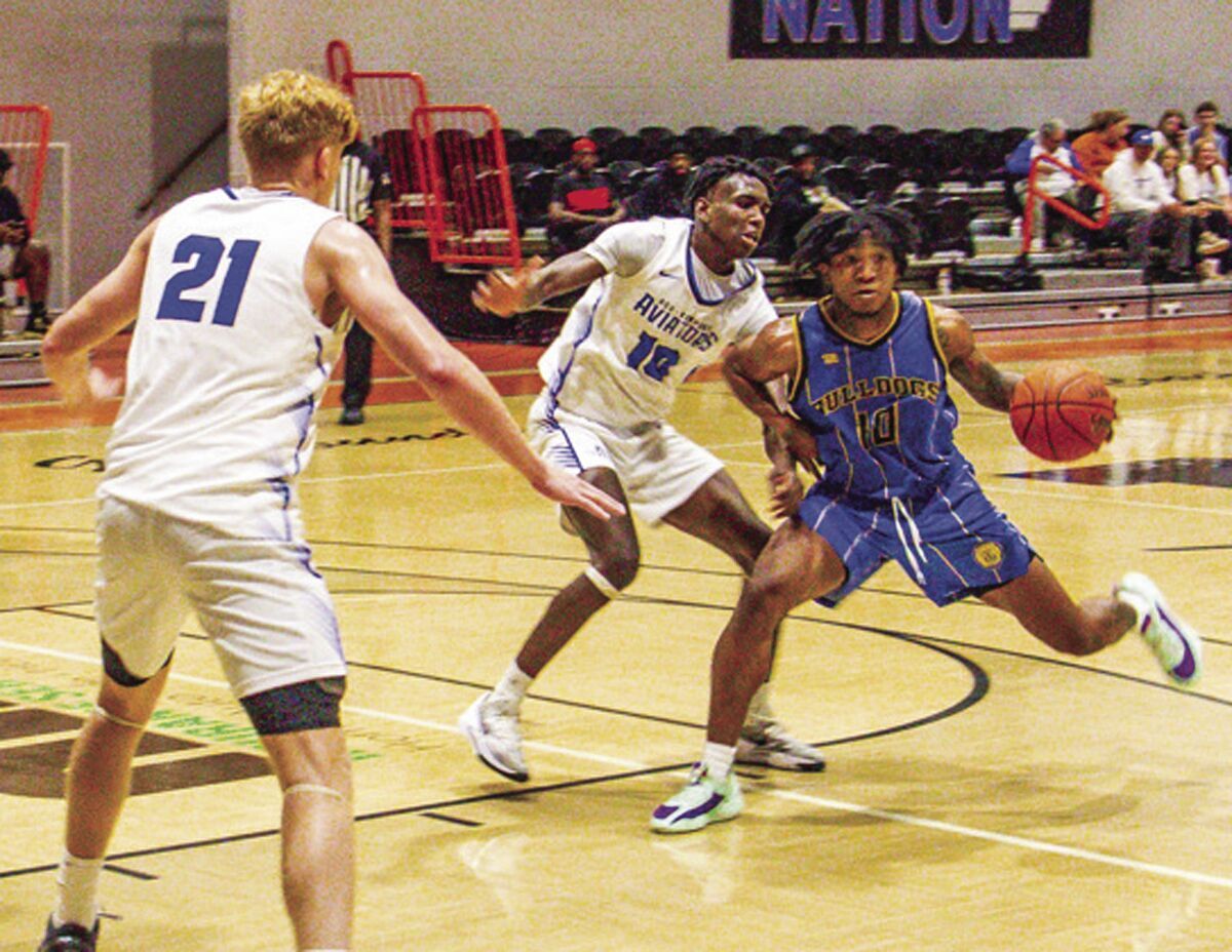 Aviators win first home basketball game | Newport | jonesborosun.com