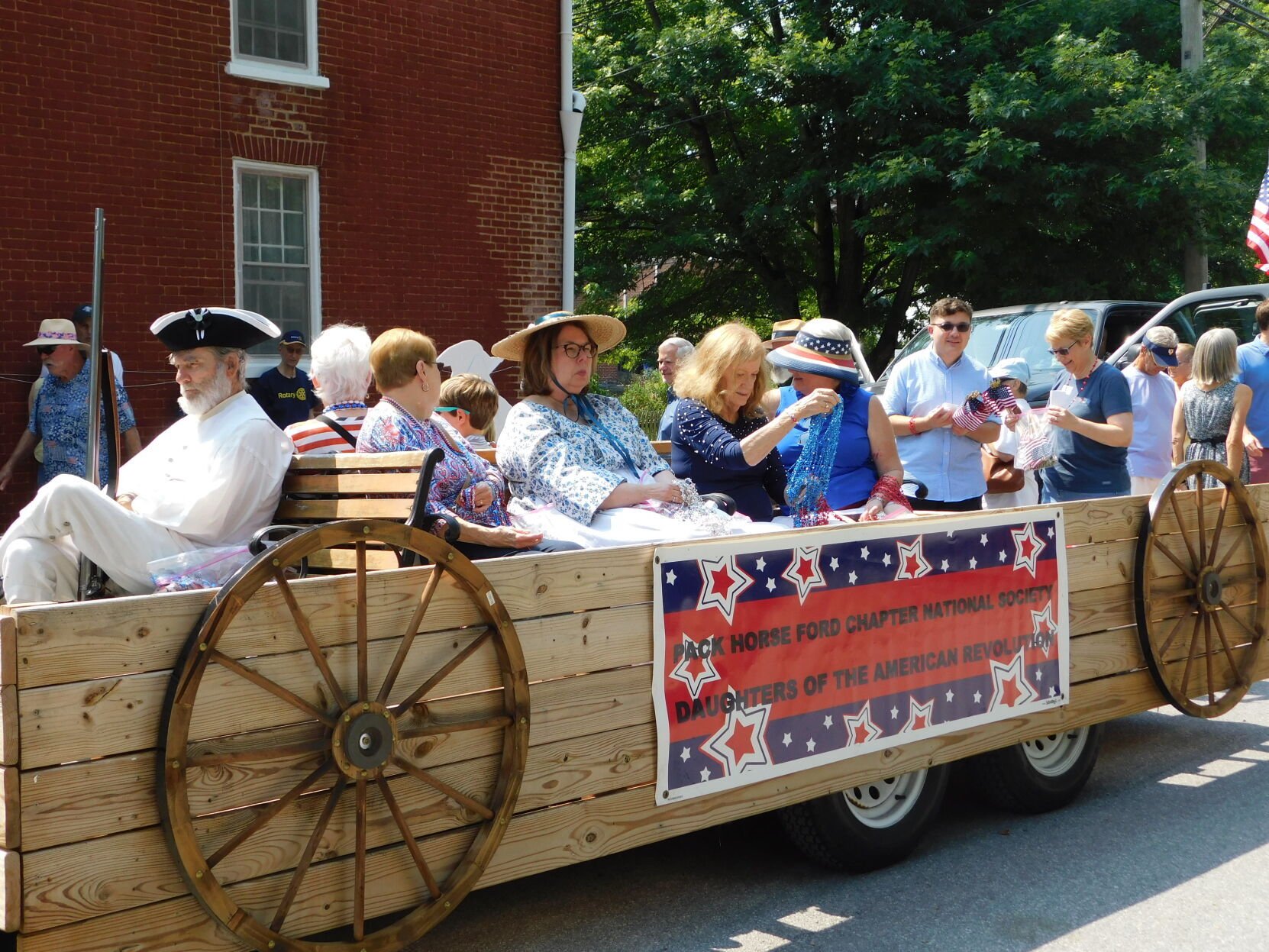Pack Horse Ford DAR Chapter Celebrates Independence in Shepherdstown