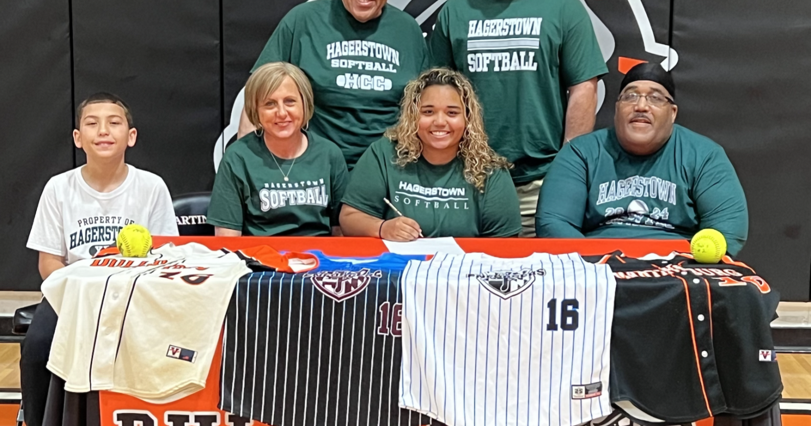 Jackson commits to bring her talents to HCC - Vimarsana News