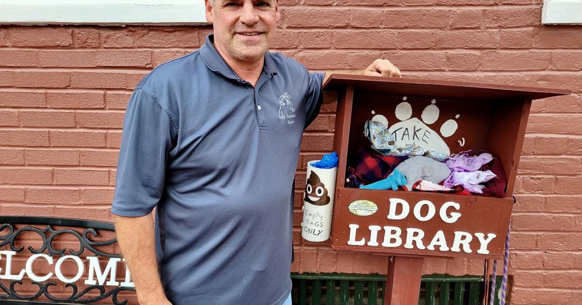 Dog Library Program 'Going to the dogs': First Little Free Dog Library finds success in ...