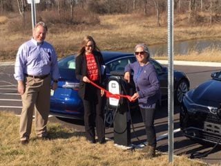 Electric vehicle car charges installed at Shepherdstown library