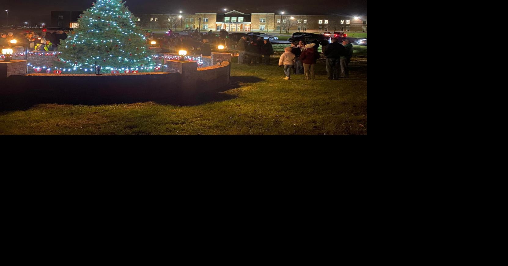 South Berkeley Christmas Parade 2022 Together Again: Holiday Spirit Fills South Berkeley With Annual Tree  Lighting, Return Of Christmas Parade | Journal-News | Journal-News.net
