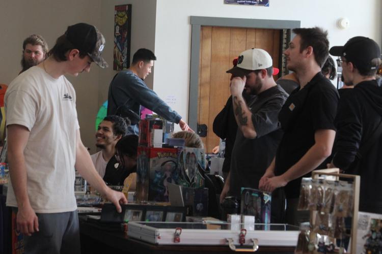 Card show debut draws hundreds to local shop | Arts And Entertainment ...
