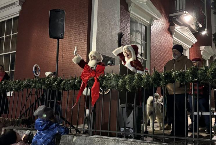 Charles Town welcomes Christmas with its tree lighting ceremony | Arts ...